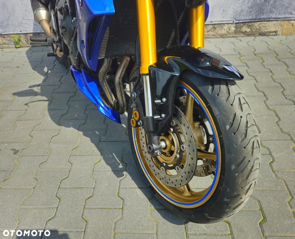 Yamaha FZ8 - 20