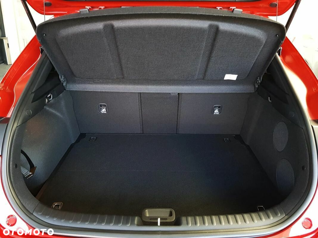 Kia XCeed 1.5 T-GDI Business Line DCT - 25