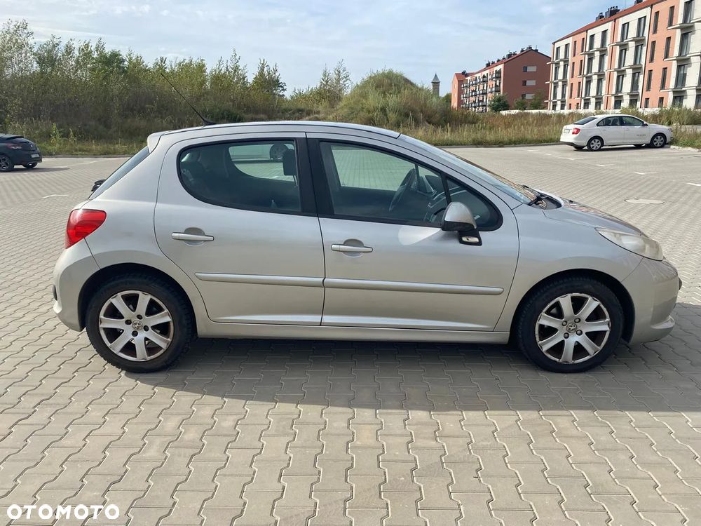 Peugeot 207 1.6 HDi 16V Trendy - 4