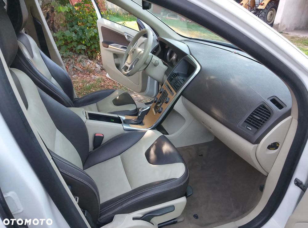Volvo XC 60 - 23