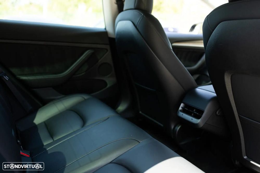 Tesla Model 3 Long-Range Dual Motor AWD - 14