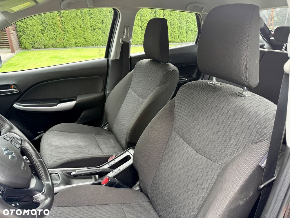 Suzuki Baleno 1.2 Dualjet Club - 22