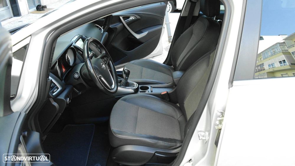 Opel Astra Sports Tourer 1.7 CDTi Cosmo S/S - 32