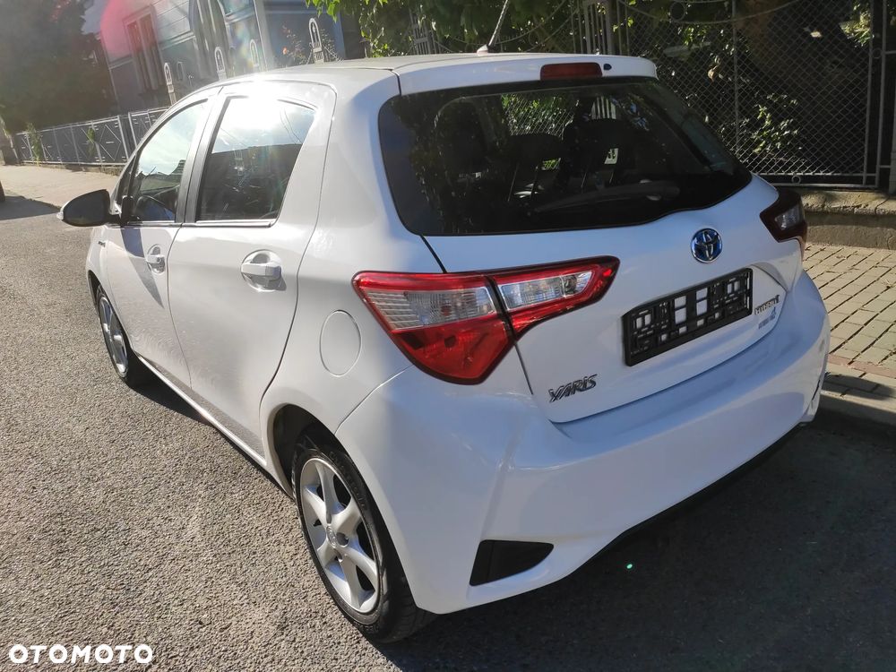 Toyota Yaris Hybrid 1.5 VVT-i Life - 11