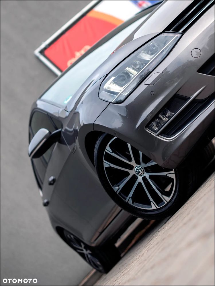 Volkswagen Golf - 12