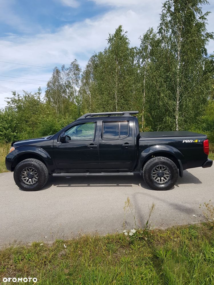 Nissan Navara - 2