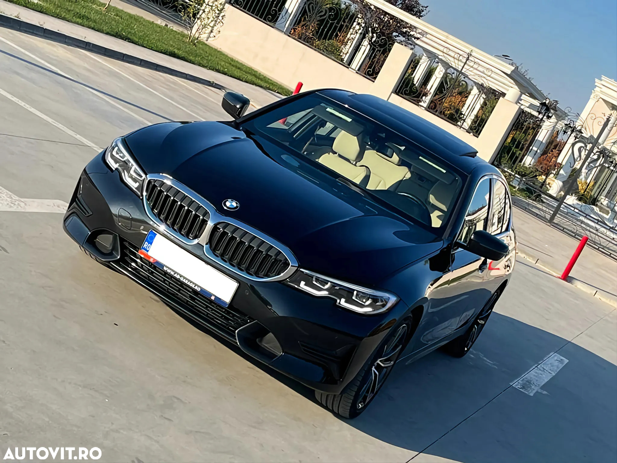 BMW Seria 3 330i AT Sport Line - 35