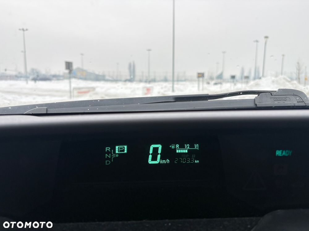 Toyota Prius 1.5 VVT-i Sol - 23