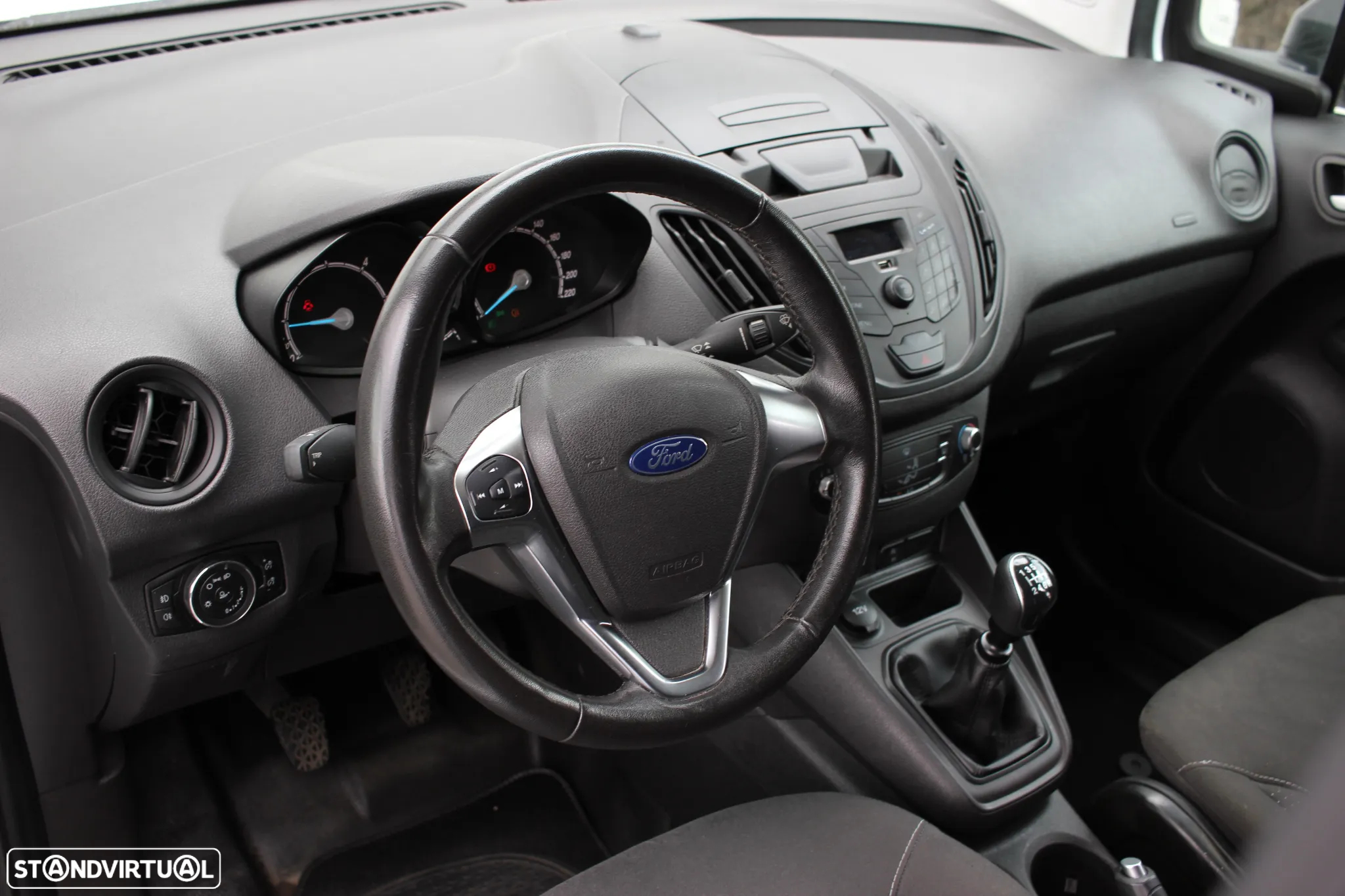 Ford TRANSIT COURIER - 10