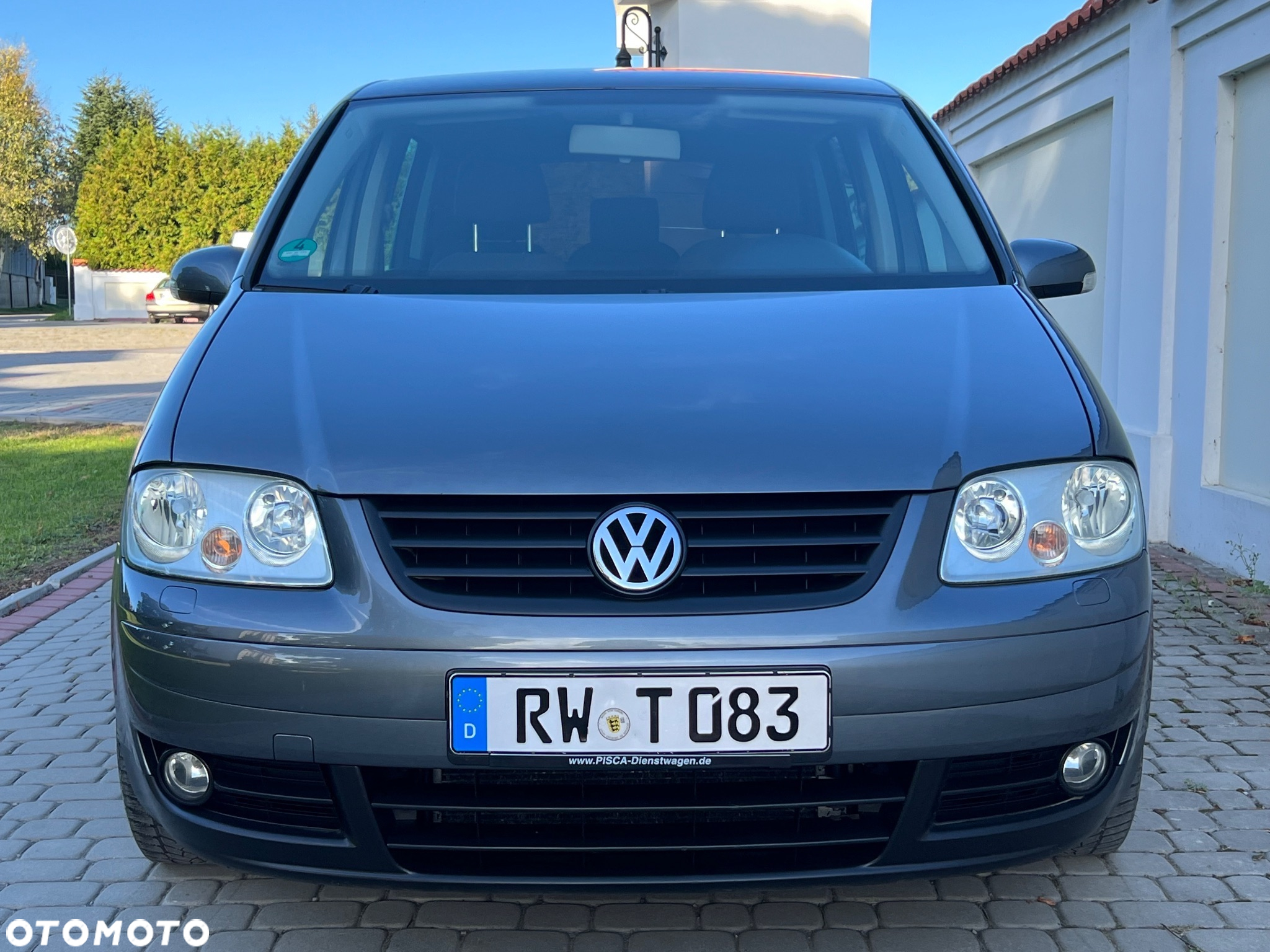 Volkswagen Touran - 10