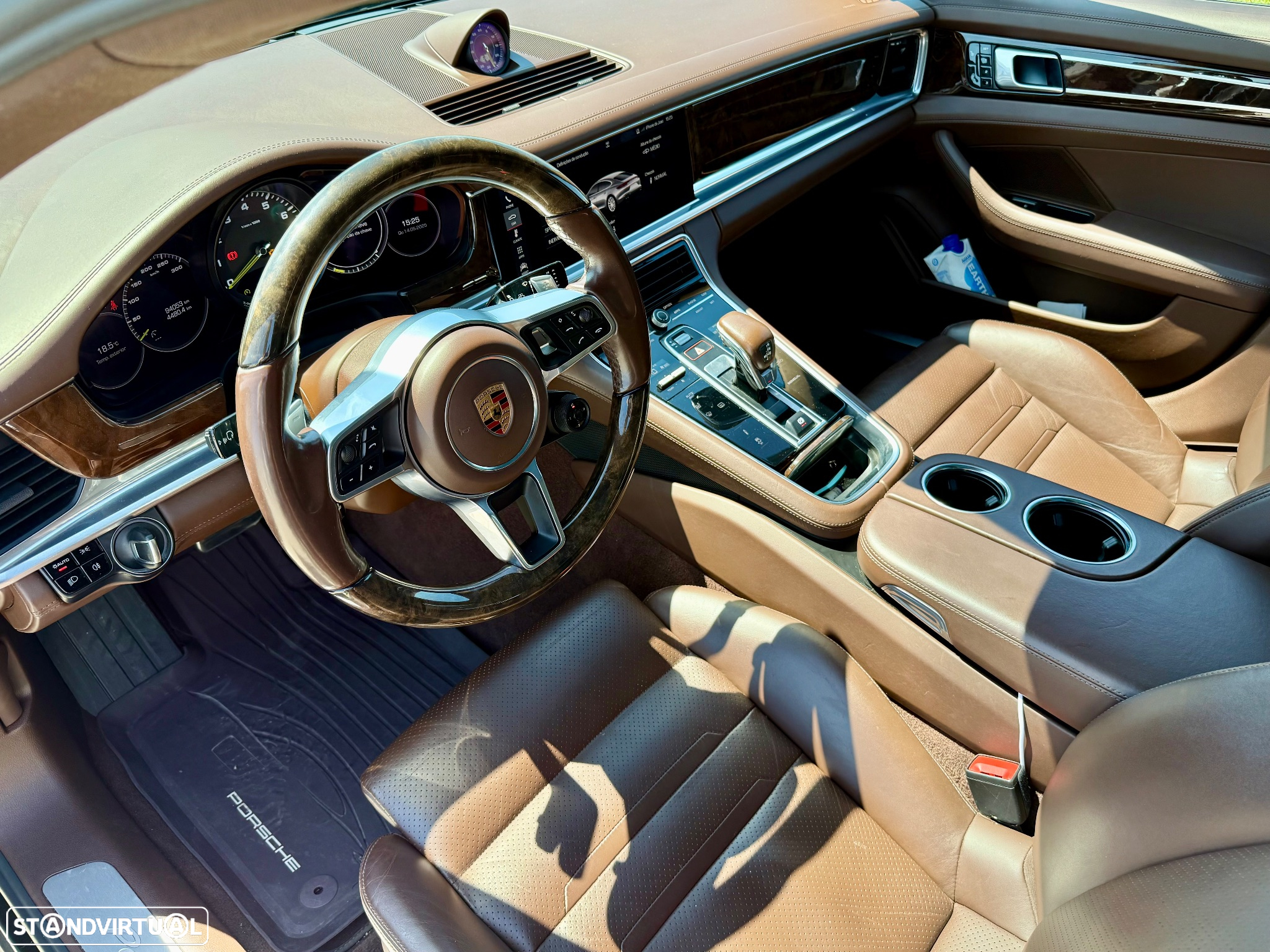 Porsche Panamera 4 E-Hybrid - 10
