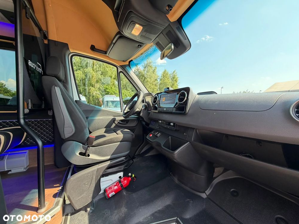 Mercedes-Benz Sprinter 519 - 13
