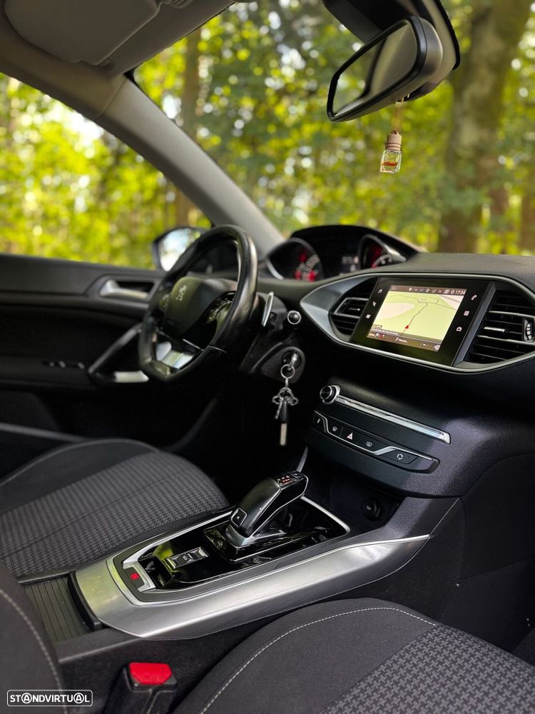 Peugeot 308 SW 1.5 BlueHDi Style EAT8 - 16