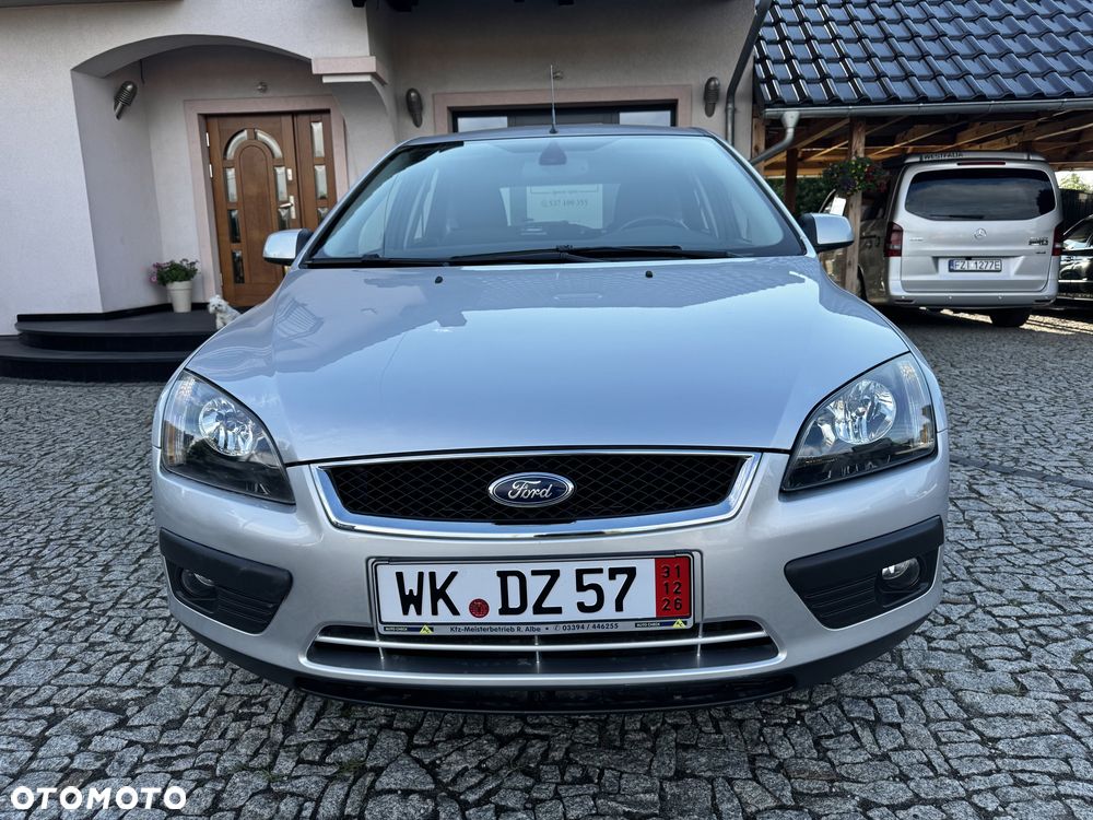 Ford Focus 2.0 16V Sport - 2