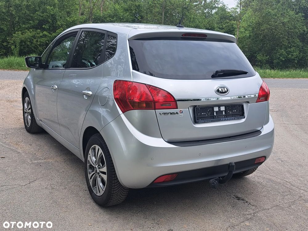 Kia Venga 1.6 CVVT Automatik Fifa World Cup Edition - 18