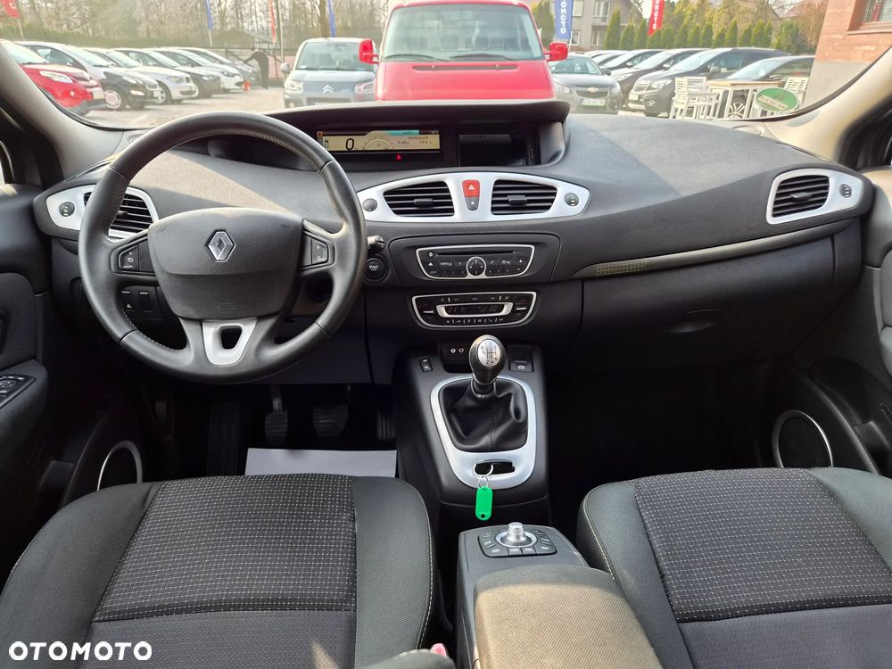 Renault Scenic - 27