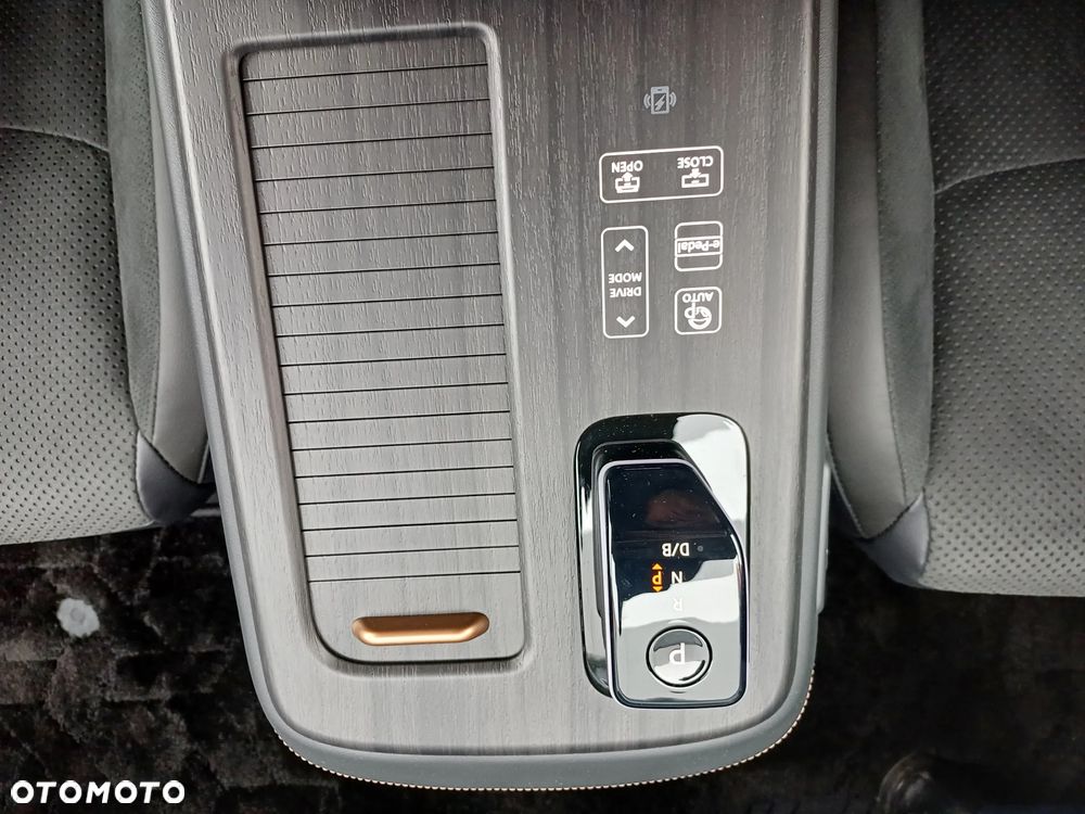 Nissan Ariya 87kWh E-4orce Evolve - 12