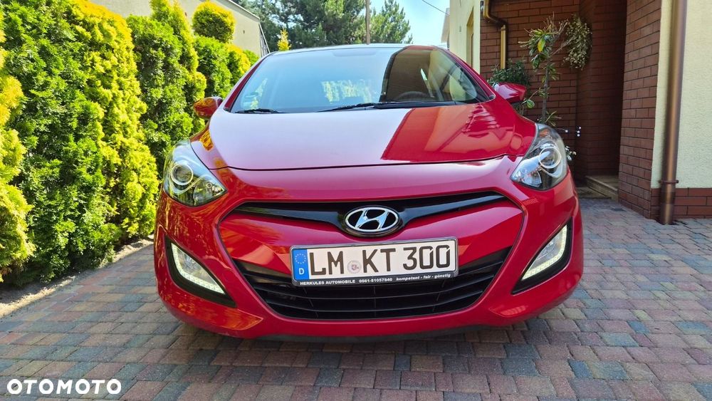 Hyundai i30 1.4 Classic + - 12