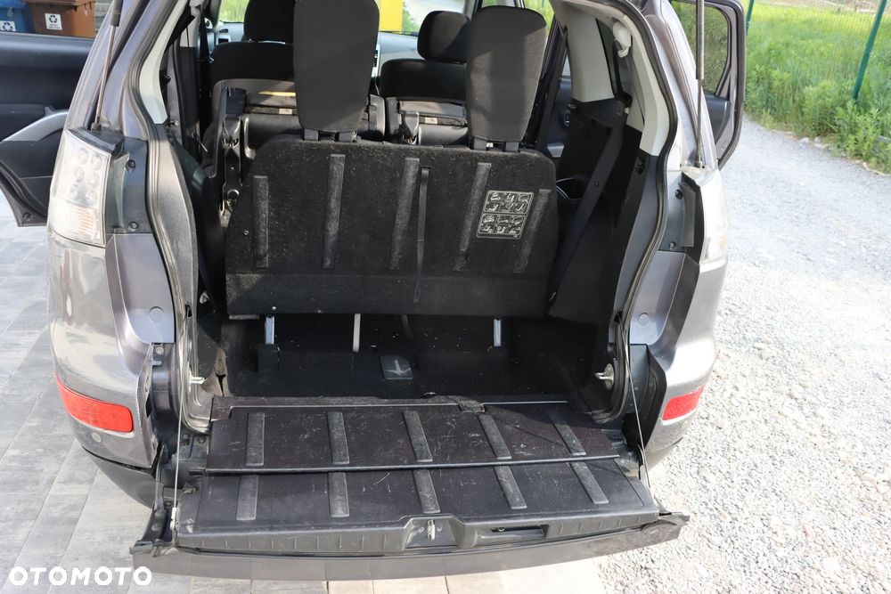Mitsubishi Outlander 2.0 DID Instyle - 20