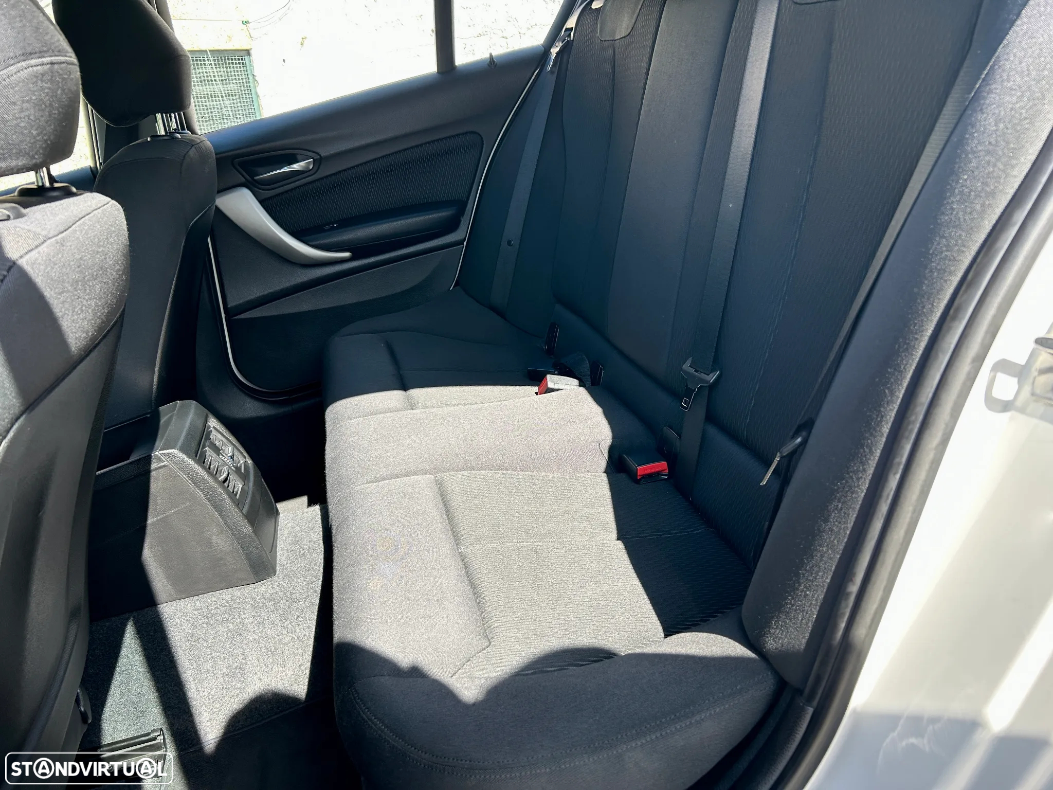 BMW 120 d Line Urban - 17