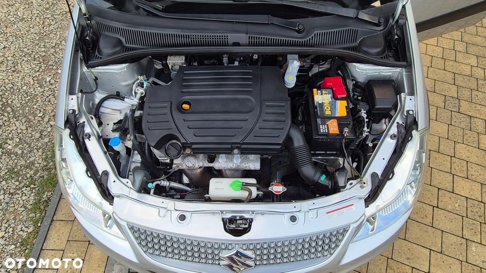 Suzuki SX4 1.6 VVT 4x4 Style - 32