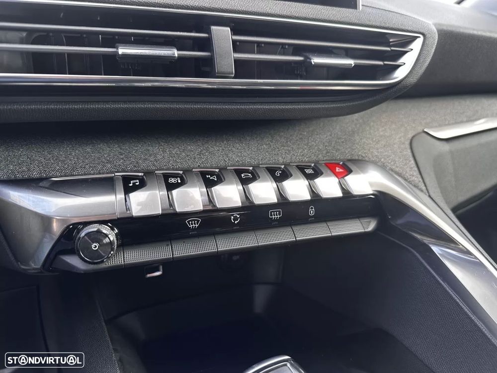 Peugeot 3008 PureTech 130 Stop & Start GPF EAT8 Allure - 19