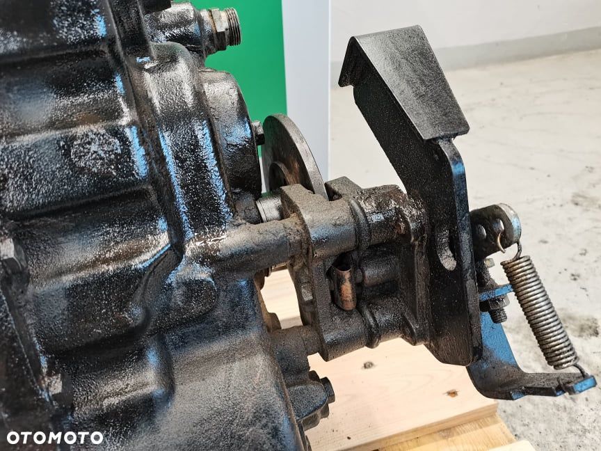 Skrzynia  Manitou MT 1030 {15930  COM-T4-2024} - 3