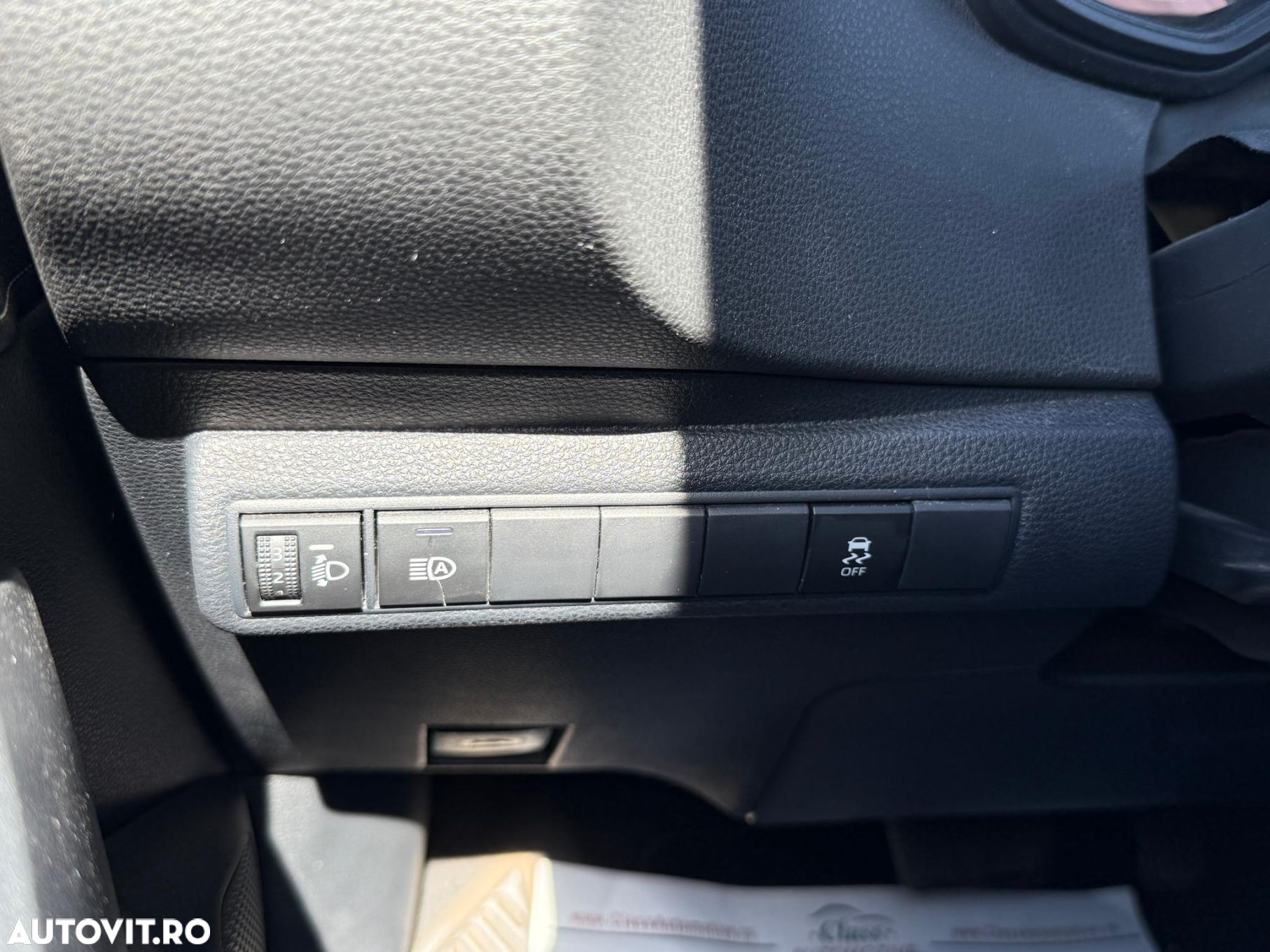 Toyota Corolla - 11