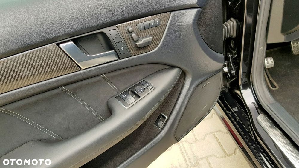 Mercedes-Benz Klasa C 63 AMG AMG SPEEDSHIFT MCT Edition 507 - 25
