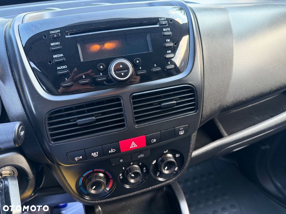 Opel Combo - 25