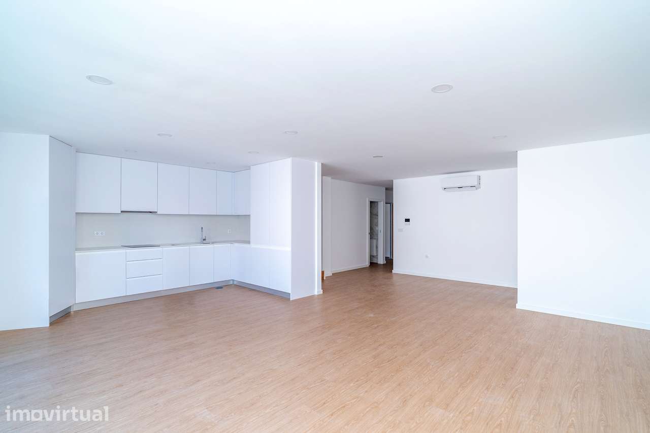 Apartamento T3 Duplex Novo com Terraço, Estacionamentos, em Aveiro. - Grande imagem: 3/42