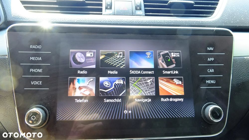 Skoda Superb 2.0 TDI Ambition - 27