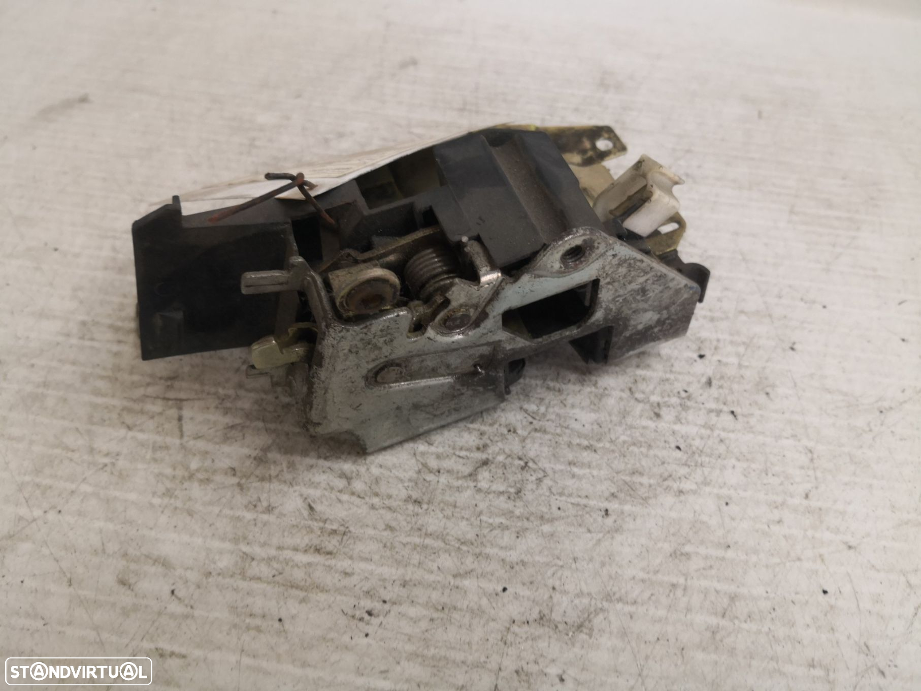 Fecho Da Porta Frente Esq Bmw 3 (E36) - 2