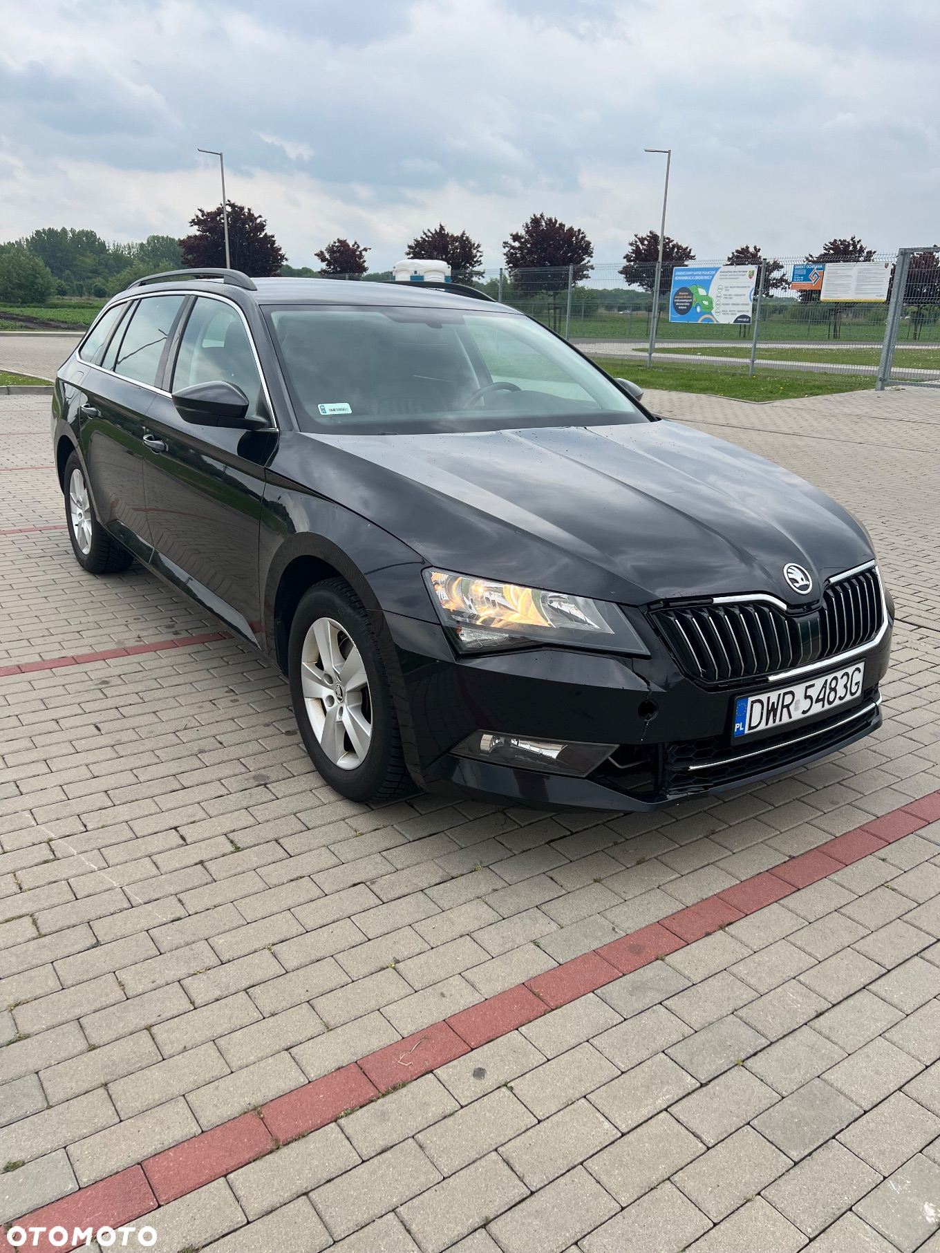 Skoda Superb 2.0 TDI Active DSG - 4