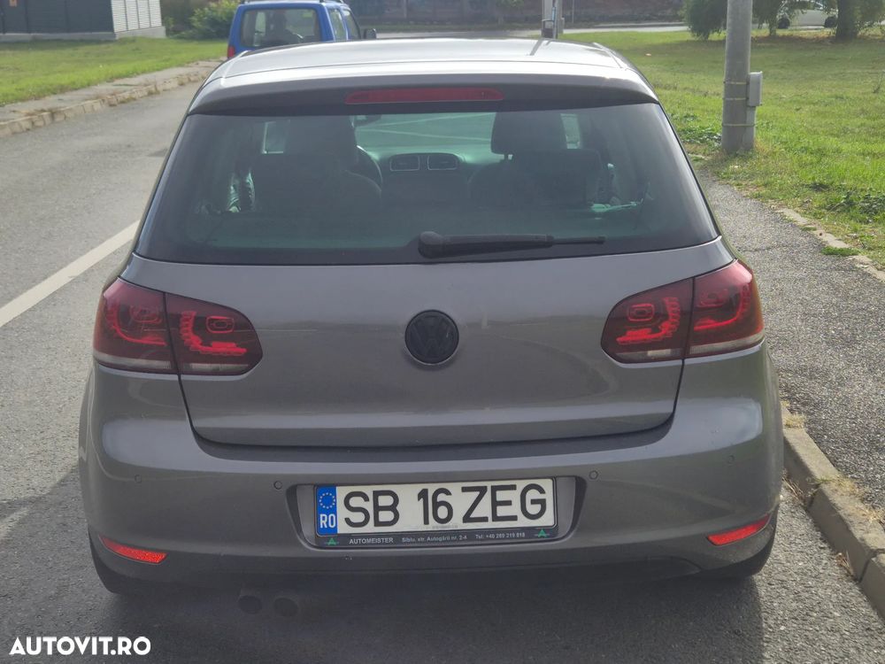 Volkswagen Golf - 5