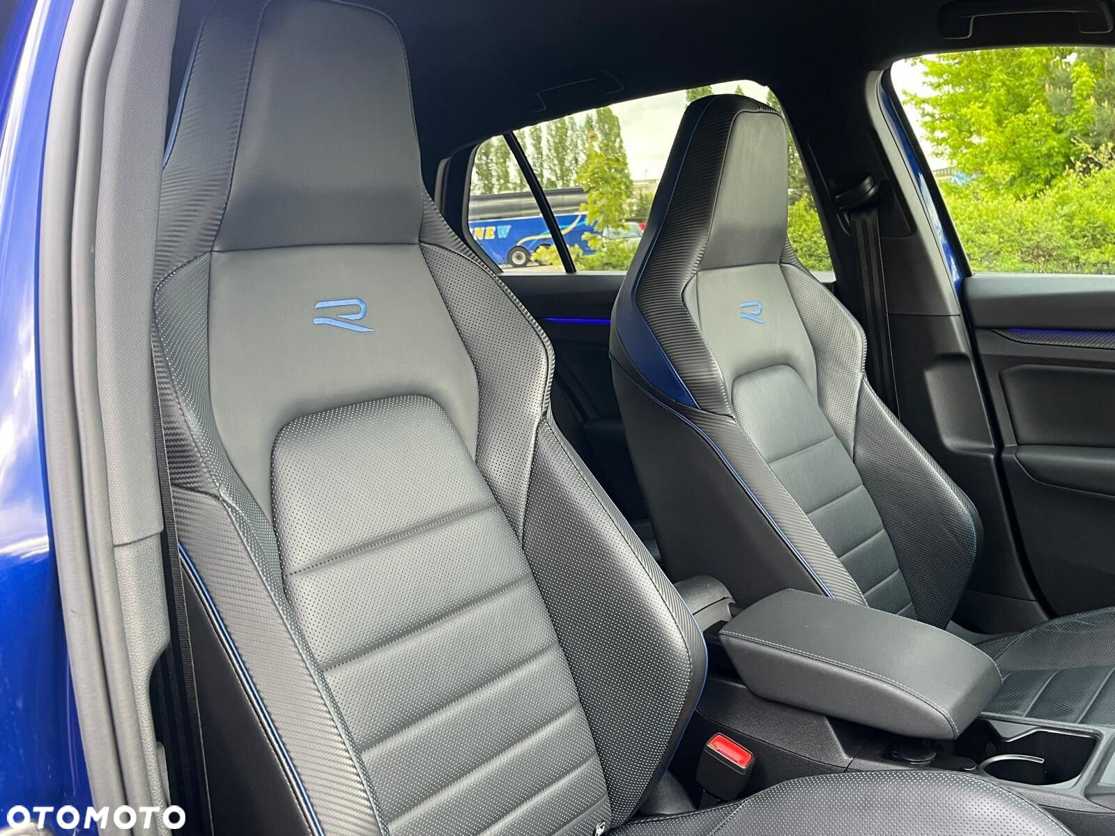 Volkswagen Golf - 29