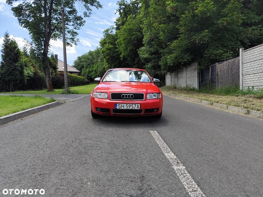 Audi A4 Avant - 1