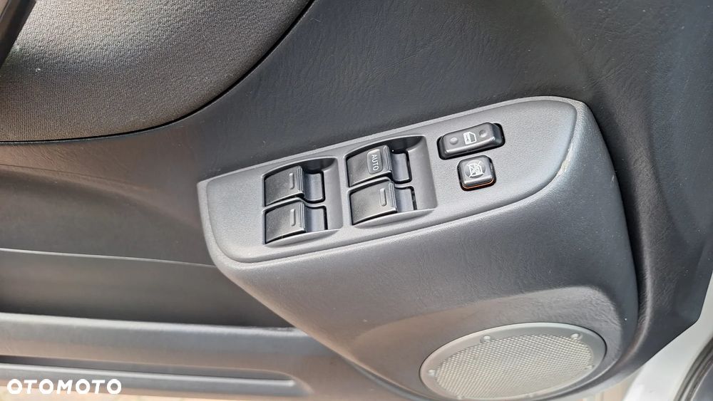 Toyota RAV4 2.0 D-4D Sol - 11