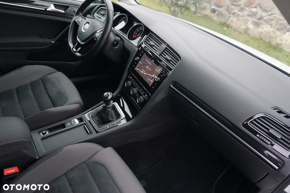 Volkswagen Golf 1.5 TSI ACT OPF BlueMotion Highline - 39