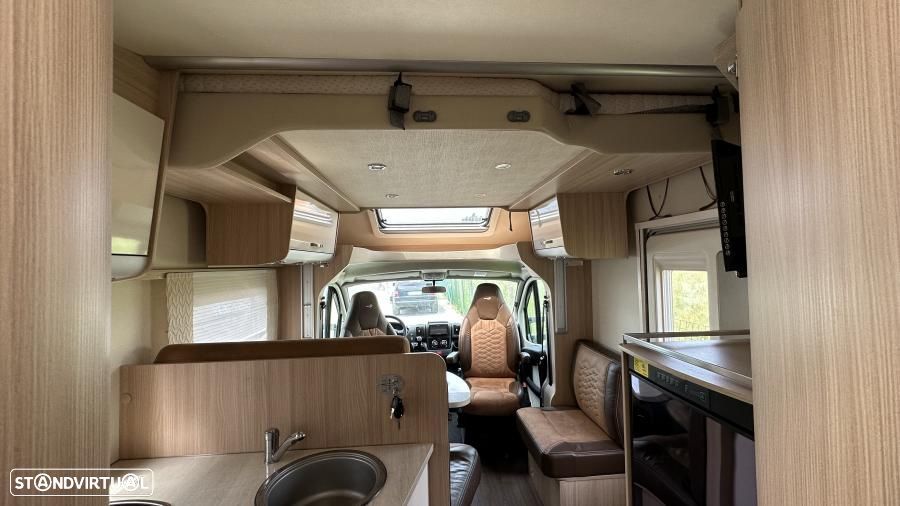 Burstner Ixeo IT 734 30 Anos - 37