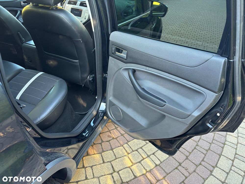 Ford Kuga 2.0 TDCi 4x4 Titanium - 29