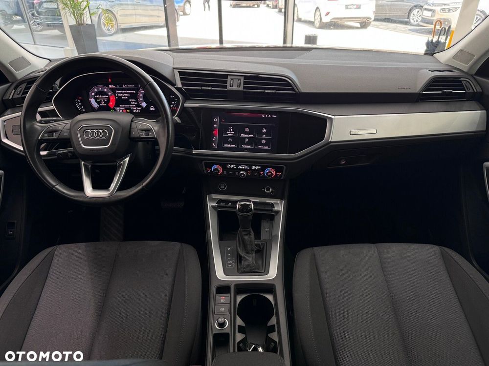 Audi Q3 Sportback - 14