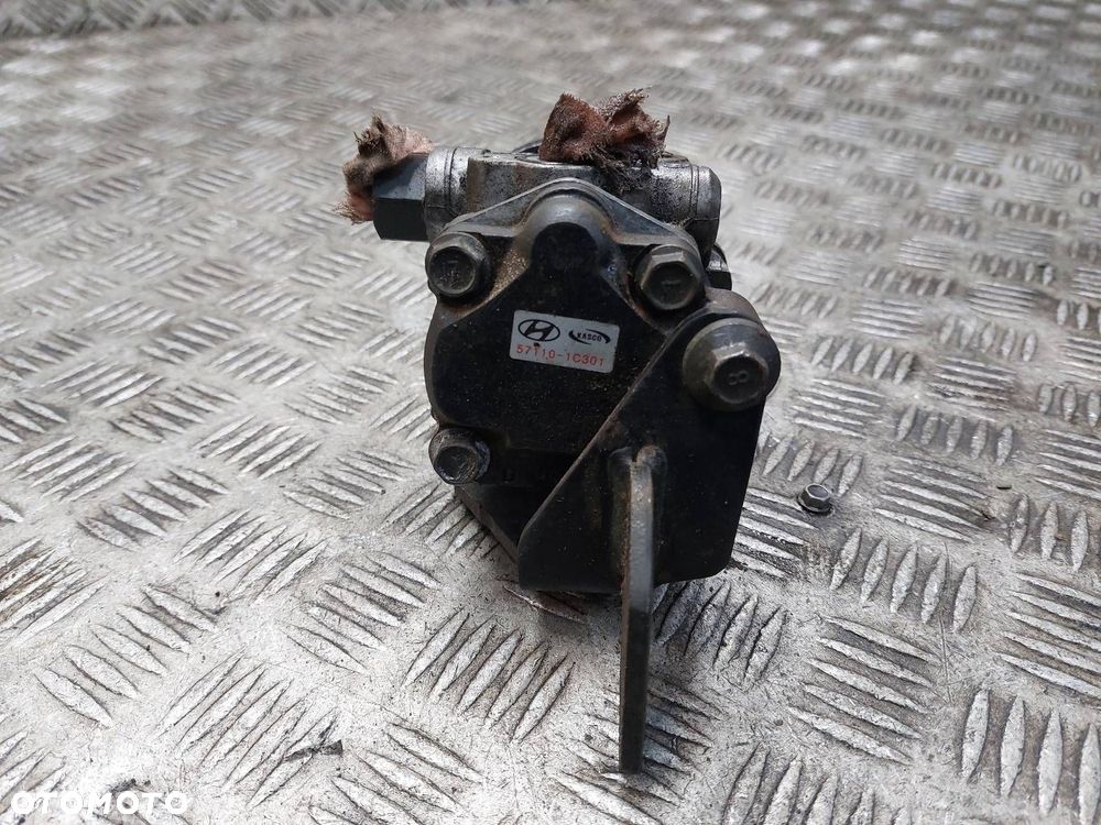 POMPA WSPOMAGANIA HYUNDAI GETZ I 1.3 12V 57110-1C301 - 4
