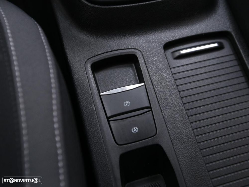 Ford Focus SW 1.5 TDCi EcoBlue Business - 25