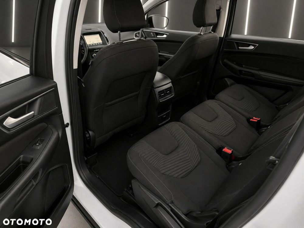 Ford S-Max - 10
