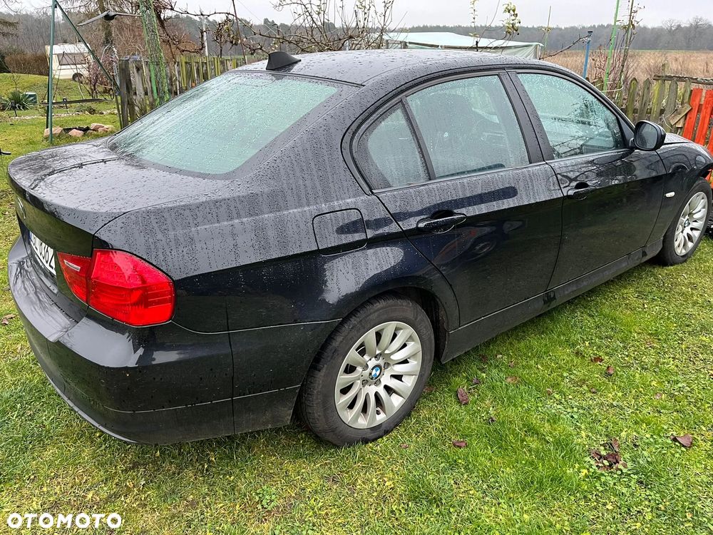 BMW Seria 3 318i Edition Sport - 5