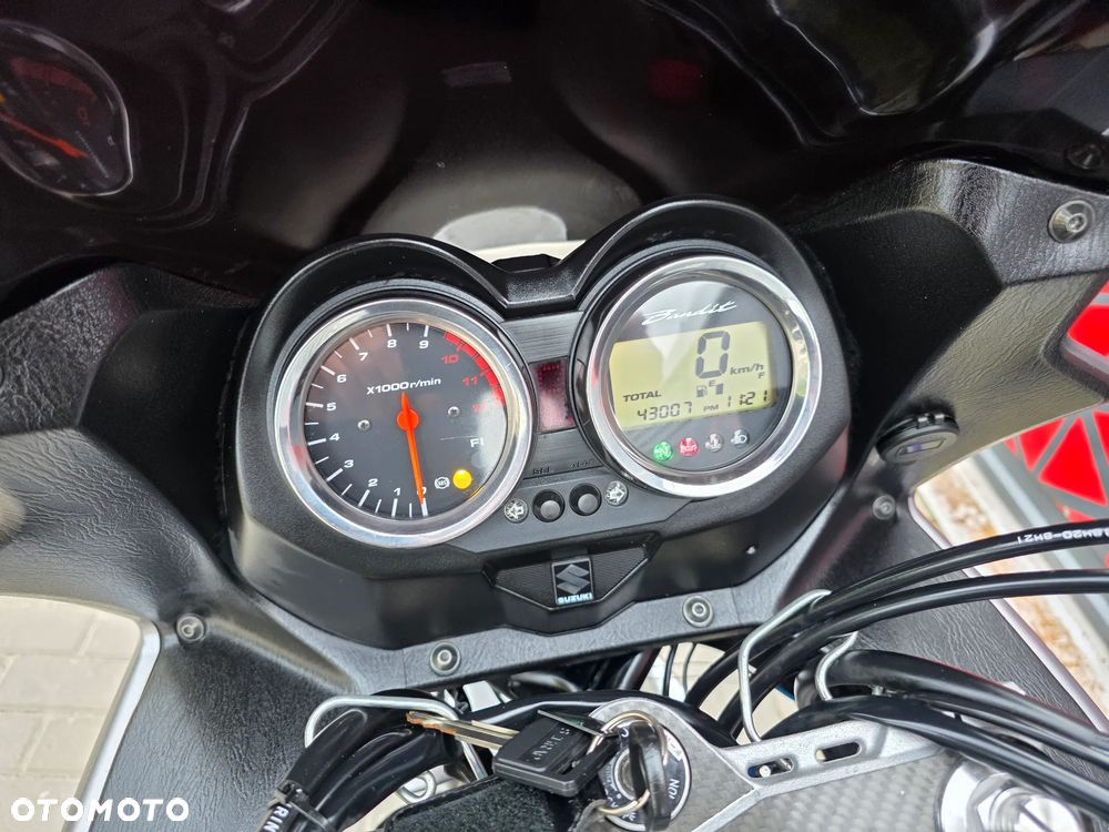 Suzuki Bandit - 19