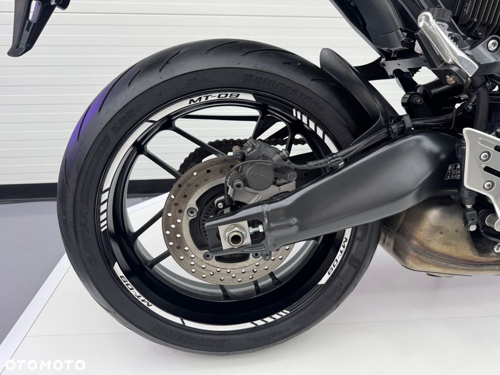 Yamaha MT - 30