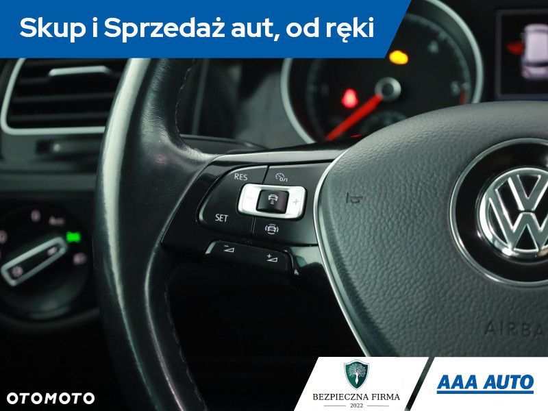 Volkswagen Golf - 14