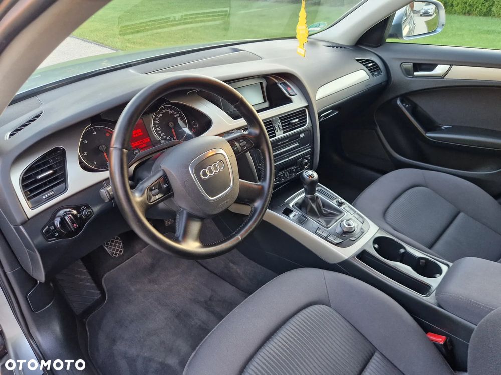 Audi A4 Avant 2.0 TDI DPF Ambiente - 6